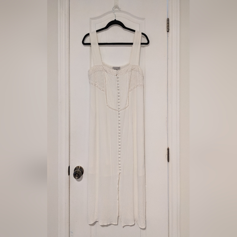 EUC - White ASOS summer dress